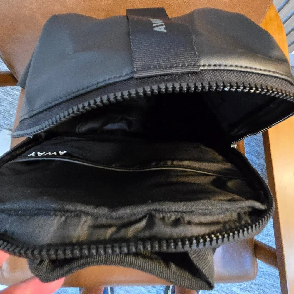 Away Active Daypack 20L - Picture 3 of 6